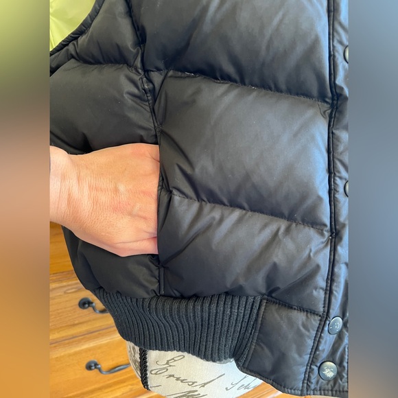 GAP Women’s Black Button Front Down Fill Puffer Vest - Small - Y2K - Picture 6 of 12